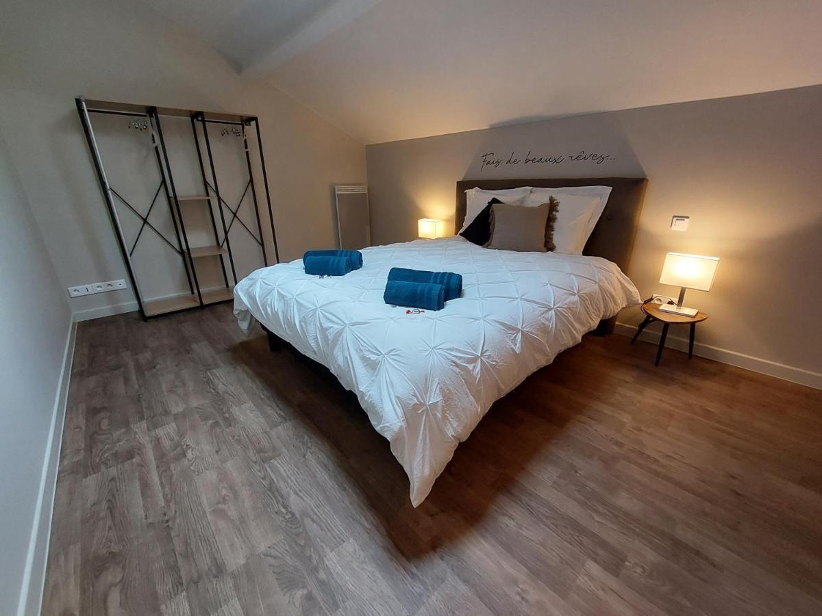 "Le Petit Bonheur" Gite Van 4 Tot 12 Personen Met Prive Vijver Van 2Ha Maisonnais-Sur-Tardoire Exterior foto